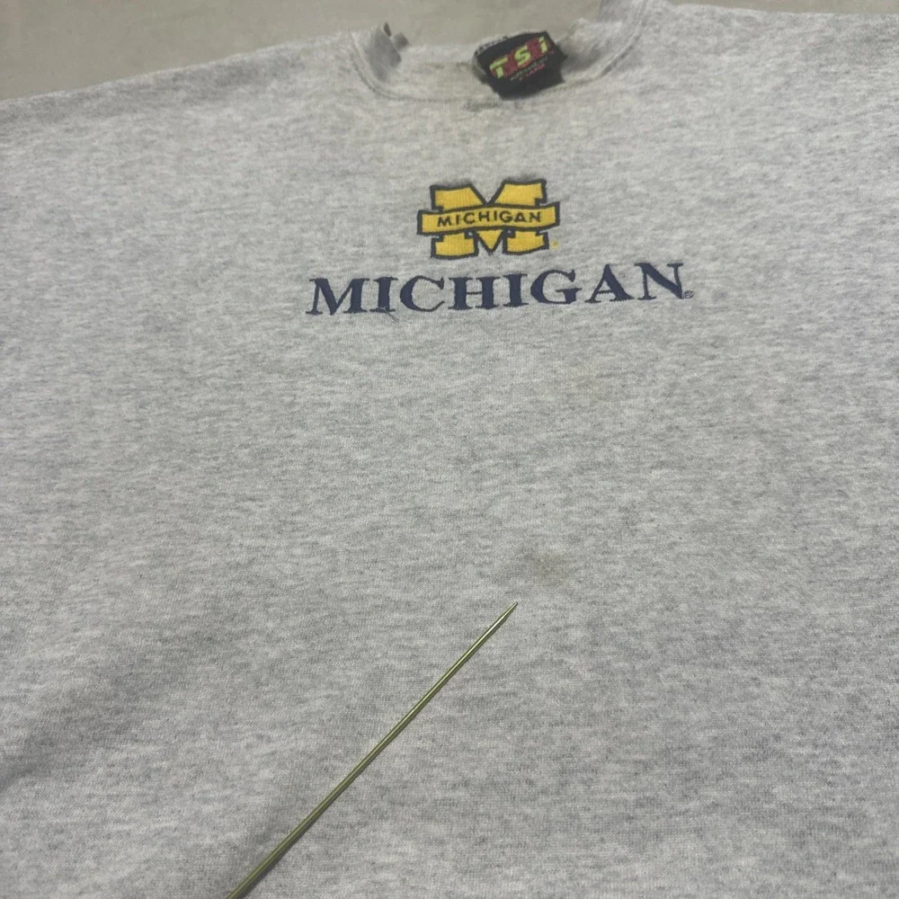 Vintage Michigan Wolverines Sweatshirt Men's XL 90s Y2K Fleece Gray DISTRESSED